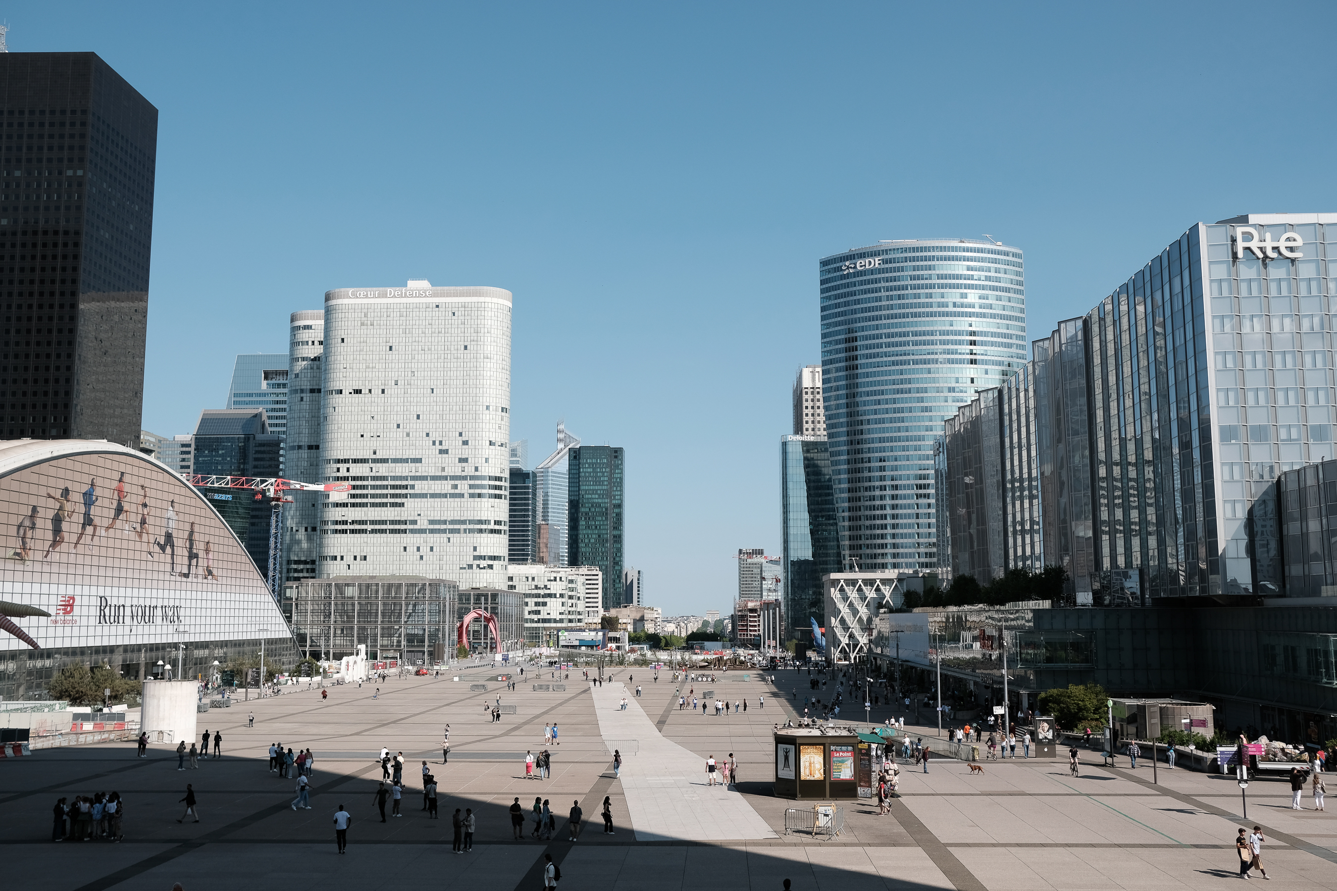 ladefense1